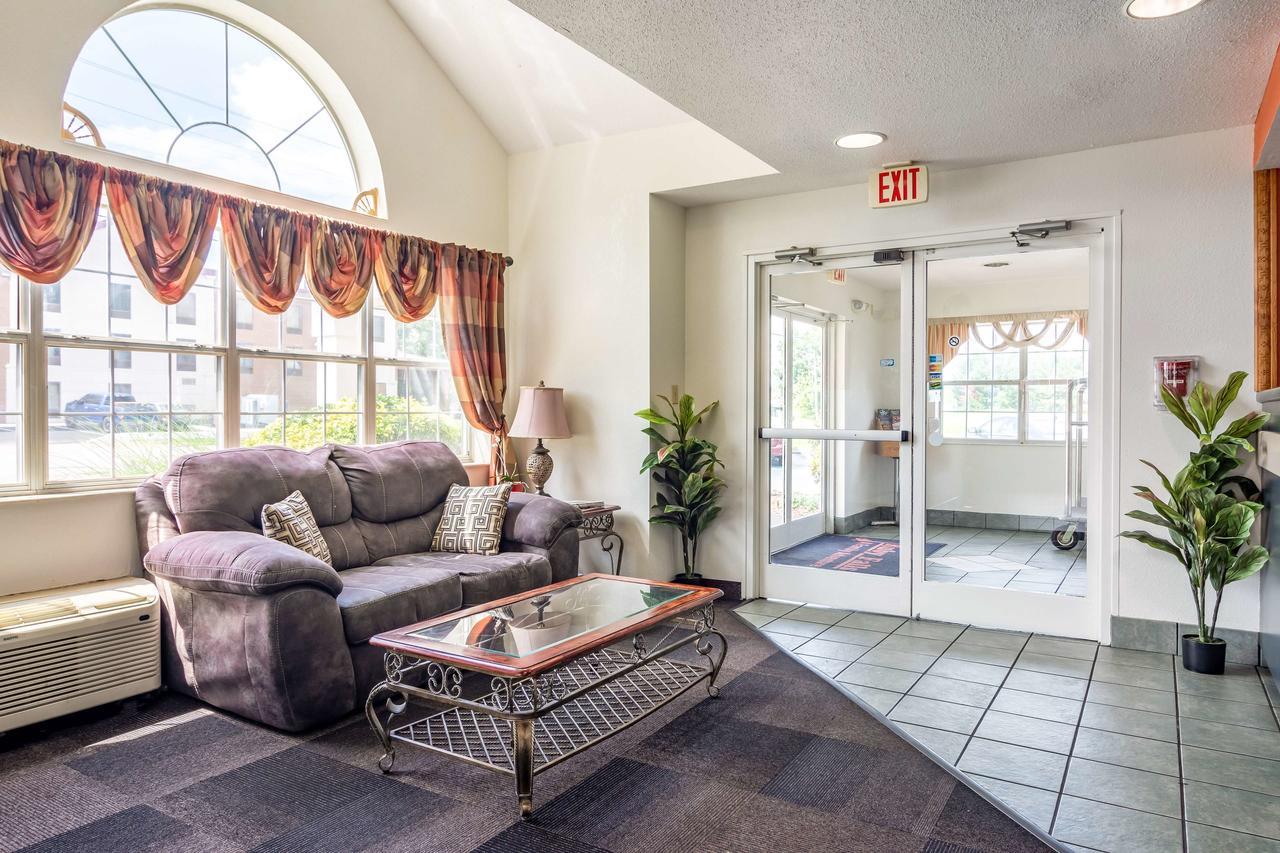 Motel 6 Chattanooga Downtown Екстер'єр фото