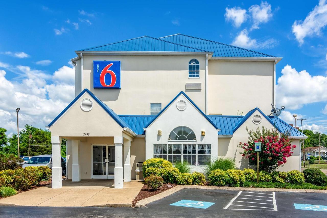 Motel 6 Chattanooga Downtown Екстер'єр фото