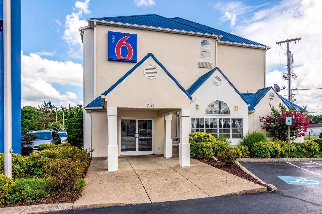 Motel 6 Chattanooga Downtown Екстер'єр фото