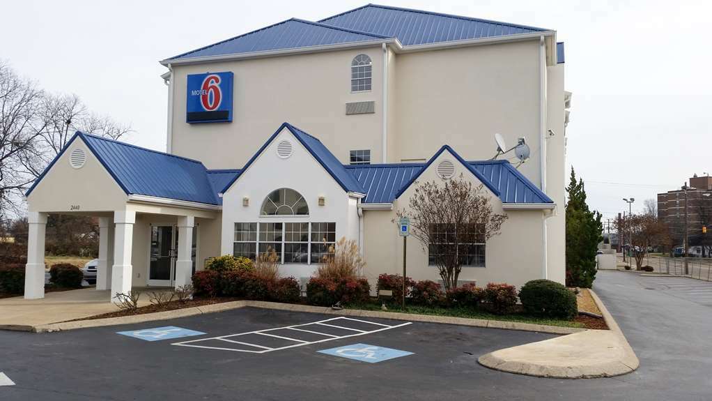 Motel 6 Chattanooga Downtown Екстер'єр фото